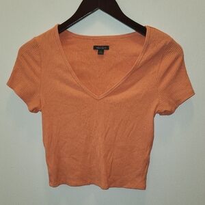 Wild Fable Ribbed Cropped V Neck Tee Size Med